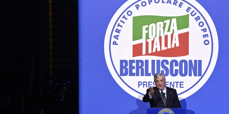 'Serve l'aiuto della squadra e della curva'