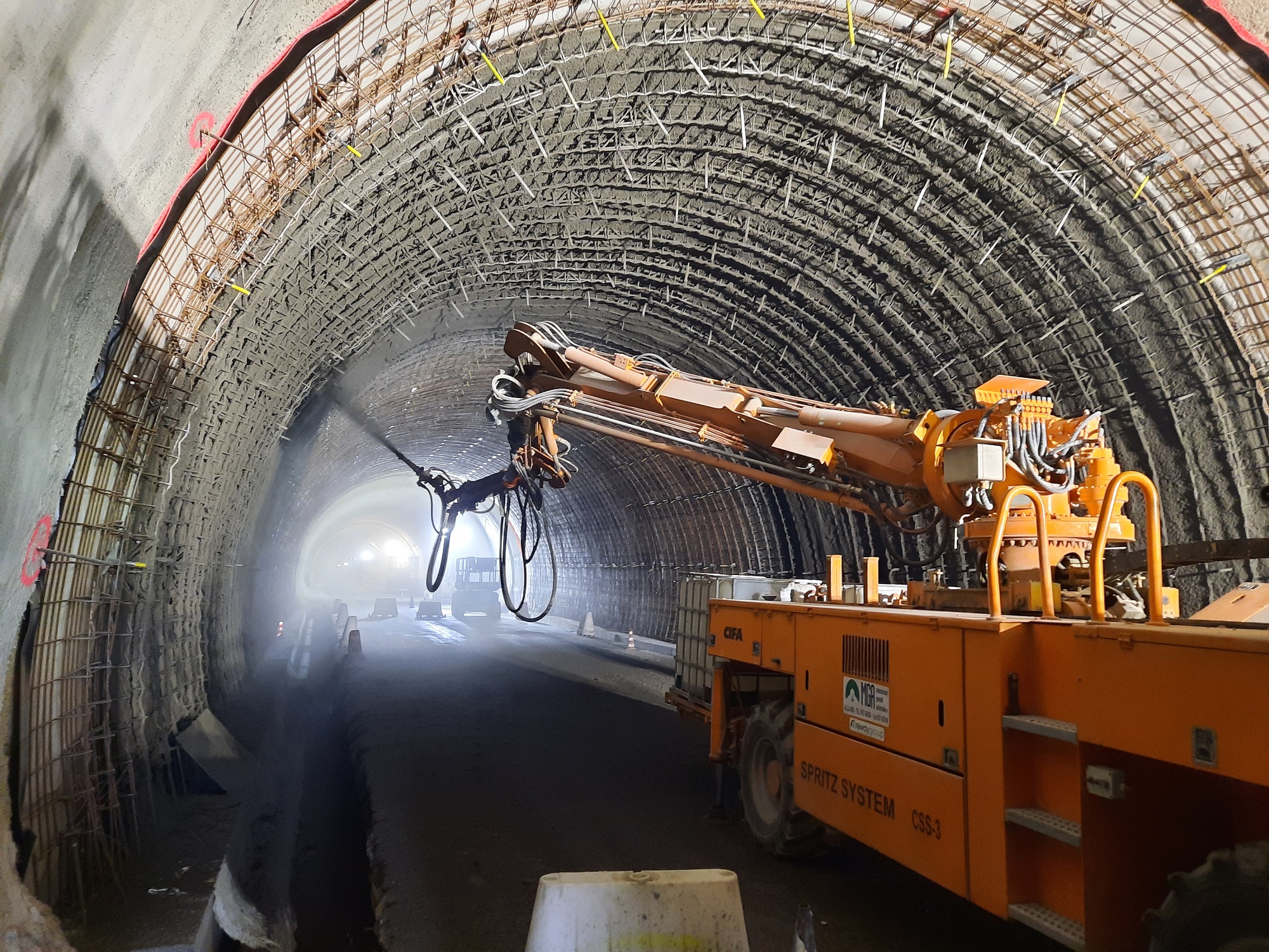 Lunedì da incubo sulle strade di Como. Ripresa del cantiere sull’autostrada A9 e sciopero dei treni