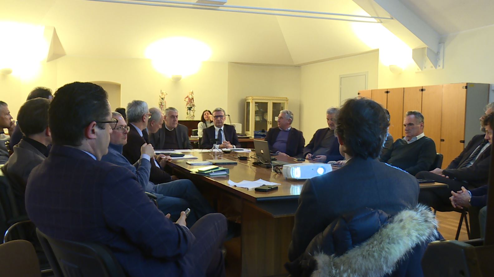 Statale Regina, il territorio chiede l’ordinanza anti-traffico: sarà riproposta entro Pasqua, questa volta a prova di Tribunale