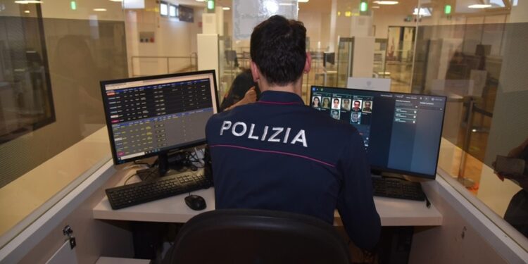 A Prato accertamenti della Polizia di Stato