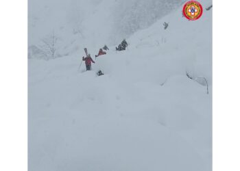 Arpa: 'Tanta neve fresca e vento più forte del previsto'