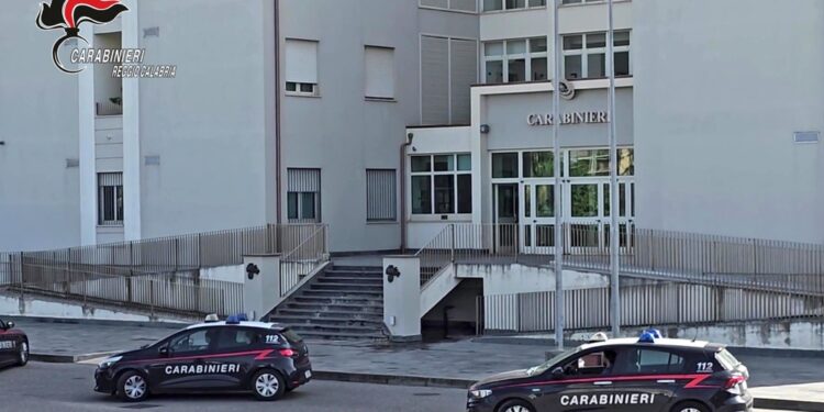 Scoperto dai carabinieri in un casolare