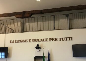 Imputata anche la moglie