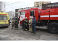 Un uomo e una donna. Granata colpisce un camion