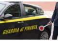 Da 50 a 100 euro per spacciare durante i turni di servizio