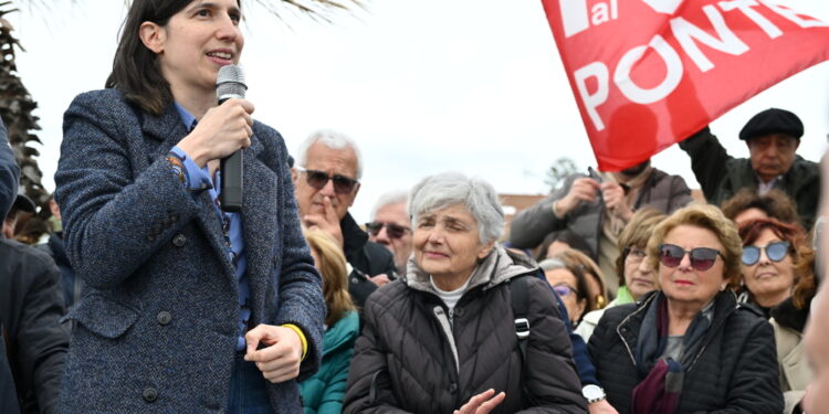 La segretaria Dem alla manifestazione a Messina