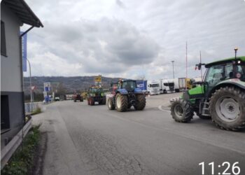 Corteo sulla provinciale in direzione Terni