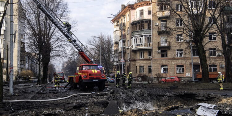 'Repubblicani mettano fine al blocco degli aiuti a Kiev'