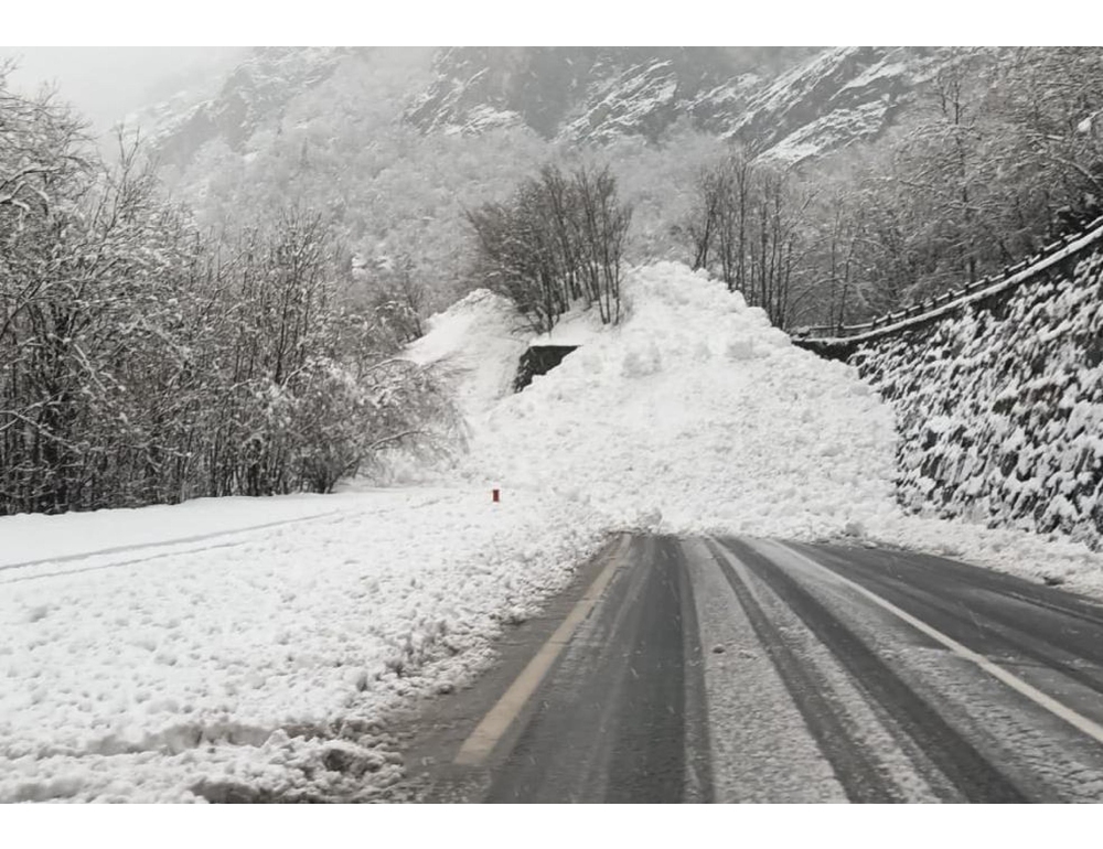 Valanga su una galleria, isolata l’alta valle di Gressoney