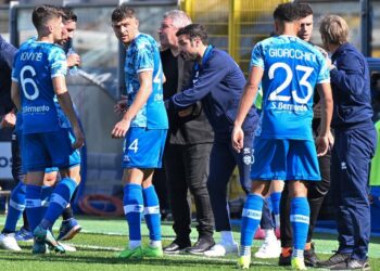 Roberts e Fabregas con i giocatori azzurri (foto Roberto Colombo)