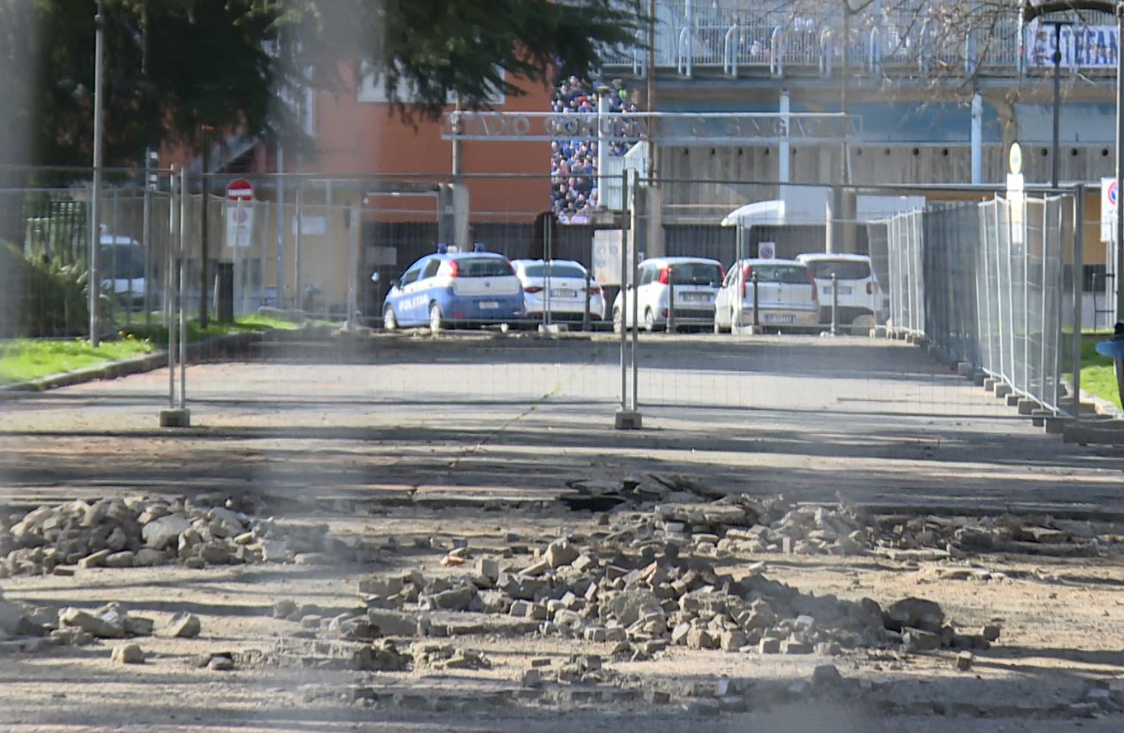 Cantiere ai Giardini a Lago, avviati i lavori. Superata la prova della convivenza con la partita