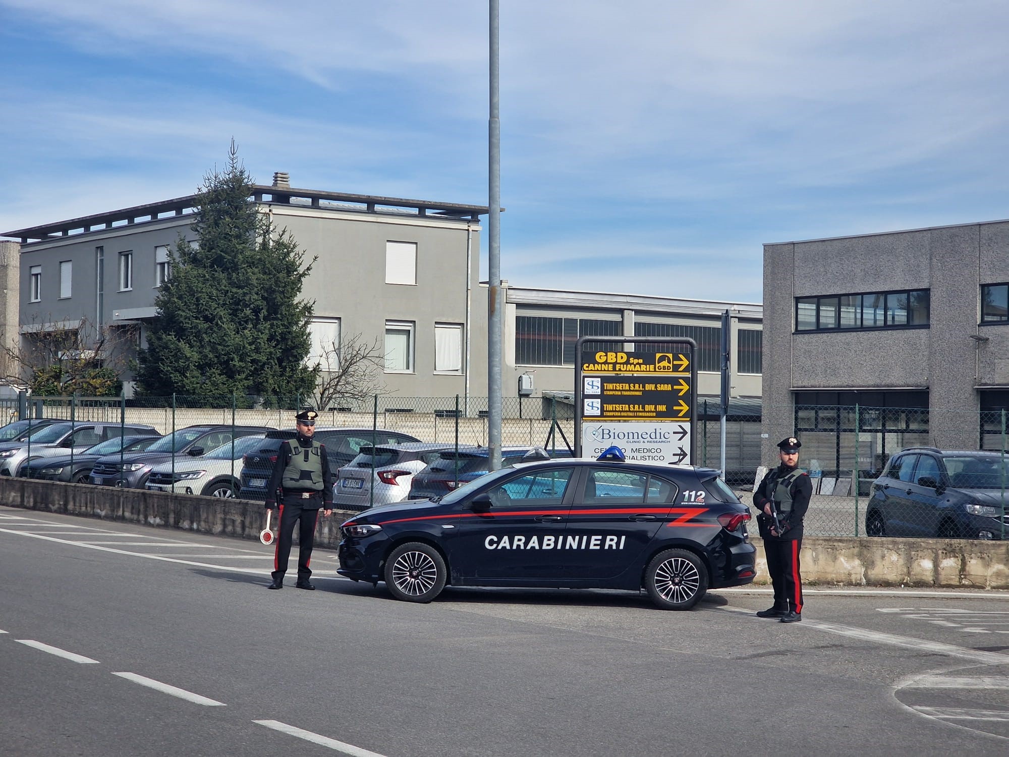 Rapina alla sala slot e tentato furto in casa, si chiude il cerchio: un arresto e una denuncia