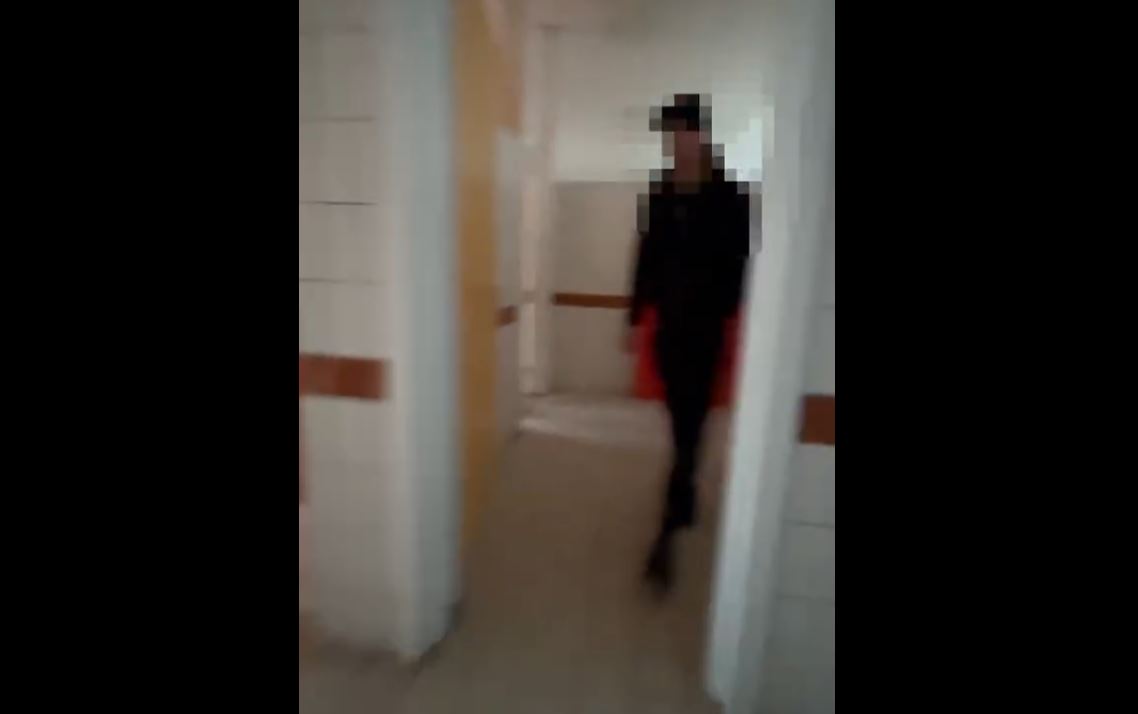 Como. Ragazzini nella piscina (dismessa) di Muggiò: la video-denuncia di Giovanni Dato