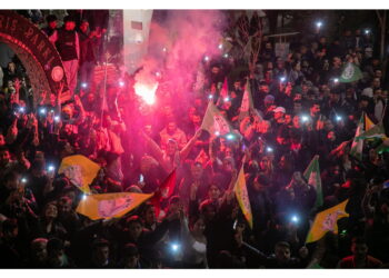 Dopo grandi proteste di piazza e da parte delle opposizioni