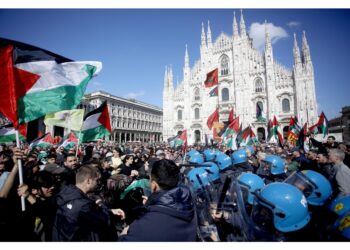 In Duomo fanatici pro Hamas