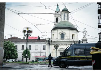 In azione un gruppo di attivisti di Extinction Rebellion