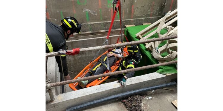 18enne caduto in un cavedio nel centro di Milano