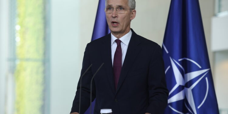 Il segretario generale della Nato a Kiev