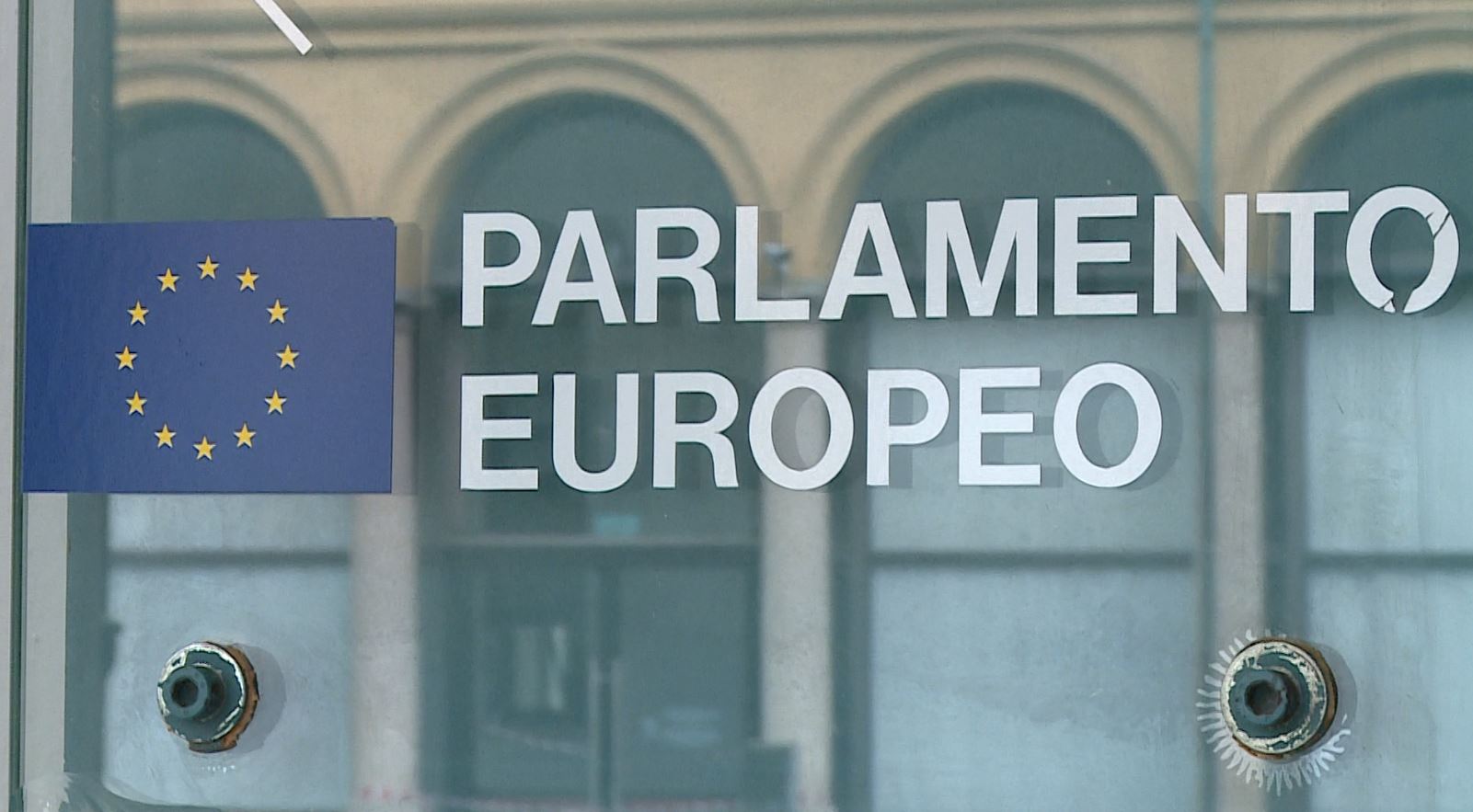 Verso il voto europeo, Mannheimer: “Il 50% degli italiani non andrà a votare”