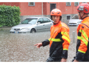 Ottanta interventi dei vigili del fuoco