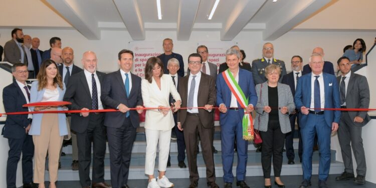 Ministro all'inaugurazione di nuove strutture nell'ateneo