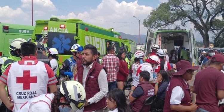 A causare l'incidente le forti raffiche di vento