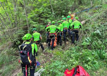 In tre erano rimasti bloccati in Friuli a 900 metri