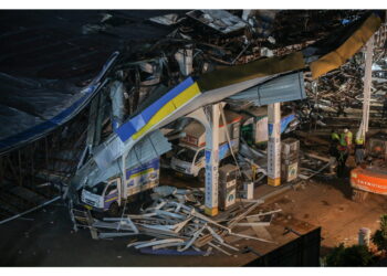 E' successo in una stazione di servizio di Mumbai