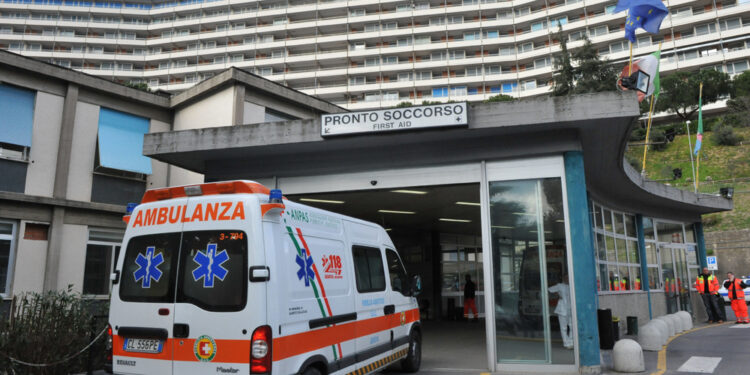 Trasferita in codice rosso in elisoccorso a ospedale San Martino