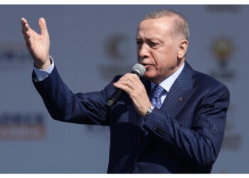 Leader turco definisce premier israeliano 'il macellaio di Gaza'