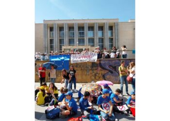 In 5.000 al palazzo di giustizia ricordano le vittime di Capaci