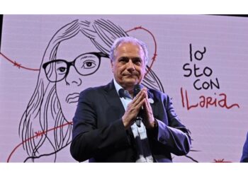Su un sito il suo indirizzo e l'offerta 'di una cosina gradita'