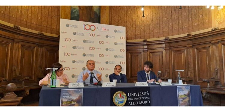 'Bisognava scendere dal piedistallo e confrontarsi con tutti'