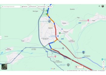 Molti stanno lasciando l'autostrada che però è libera