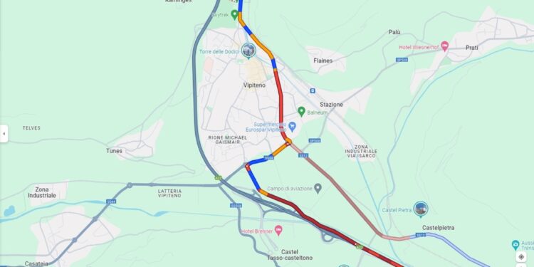 Molti stanno lasciando l'autostrada che però è libera