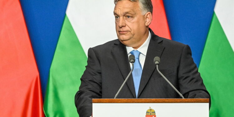 'Sta passando da discussione alla preparazione della guerra'