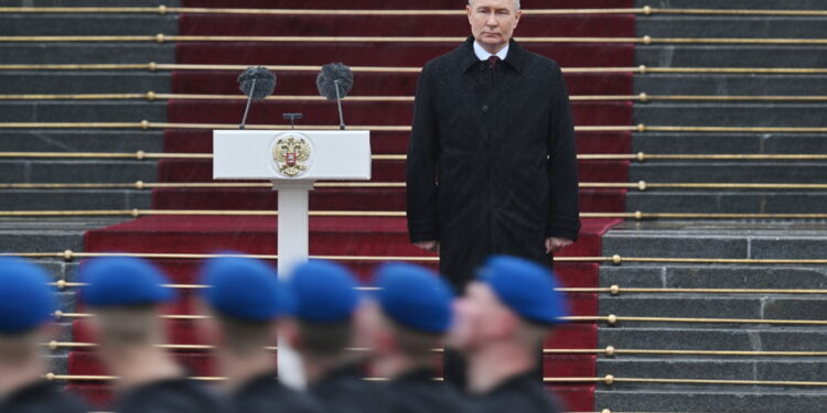 Presidente russo alla parata sulla Piazza Rossa