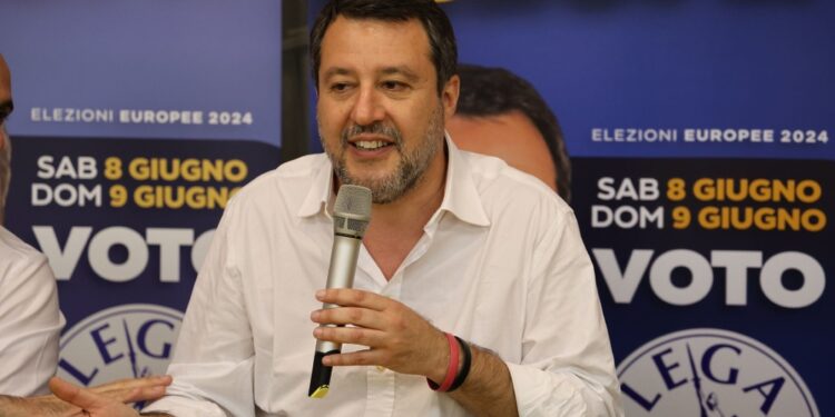 'Non può parlare a nome del popolo italiano'