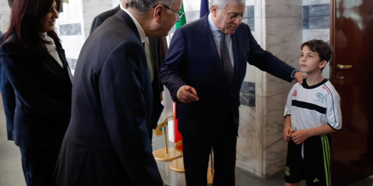 Incontro alla Farnesina pcon primo ministro palestinese