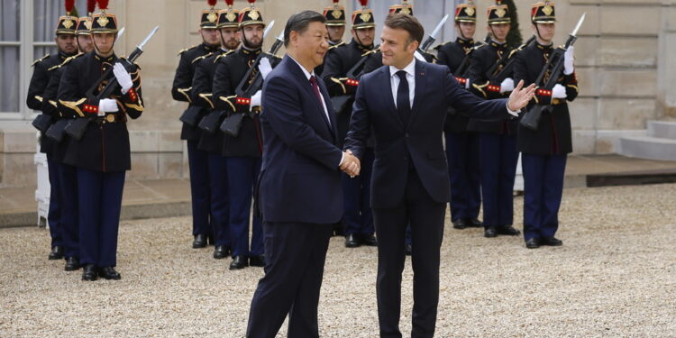 Presidente cinese replica alle critiche di Macron-Von der Leyen