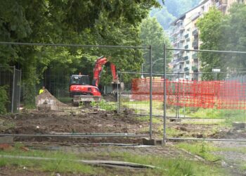 Cantiere dei giardini a lago di Como