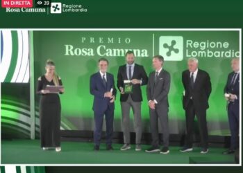 La premiazione di Carlalberto Ludi (dalla diretta social di Regione Lombardia)