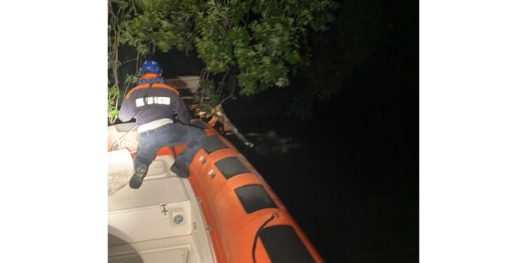 La guardia costiera ha coordinato i soccorsi a 12 imbarcazioni