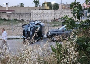 I malviventi hanno sparato contro i carabinieri e la polizia