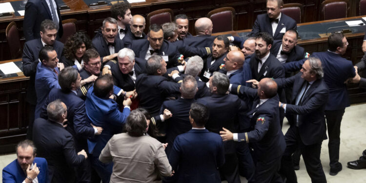 In corso ufficio di presidenza con Fontana