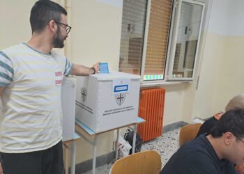 C.sinistra avanti in molte città.Campobasso-Potenza al c.destra