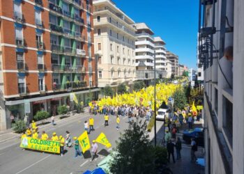150 trattori con centinaia di addetti