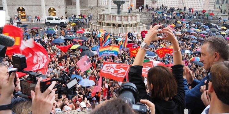 'Mi avete scelto nonostante l'odio che hanno buttato addosso'