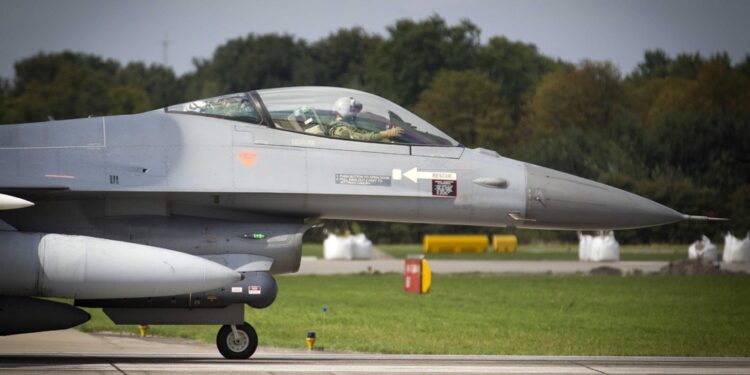 Lo ha detto il comandante dell'aeronautica olandese