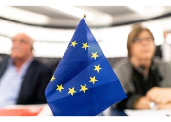 L'ok dai ministri degli Esteri riuniti in Lussemburgo